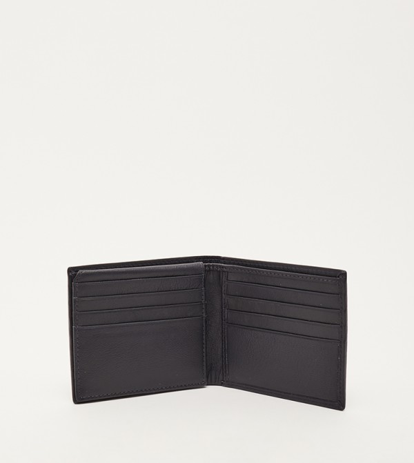 Berastogi @ CCC CCC - Navy Wallets