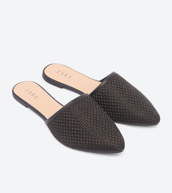 ZAHA @ CCC ZAHA @ CCC - Black Sneakers