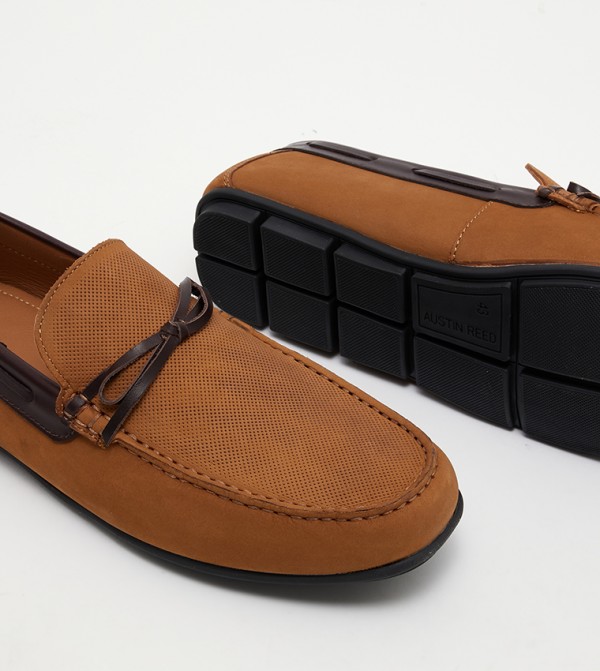 اوستن رييد سي سي سي  - حنطي Moccasins/Loafer