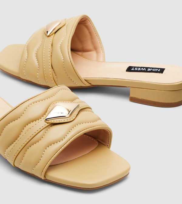 Nine West ninewest-currently-covering - Brown Flat Sandals