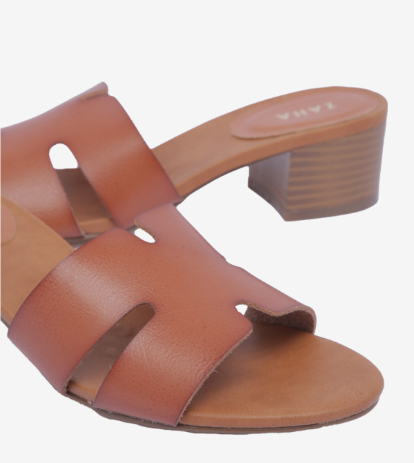 ZAHA @ CCC CCC - Brown Slip-ons