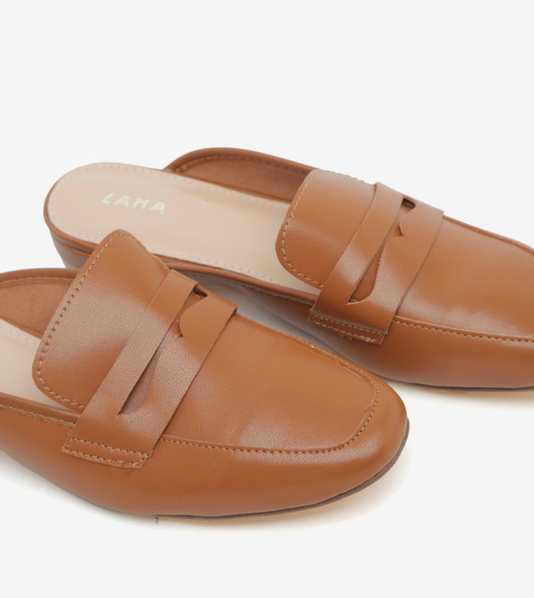 ZAHA @ CCC CCC - Brown Slip-ons