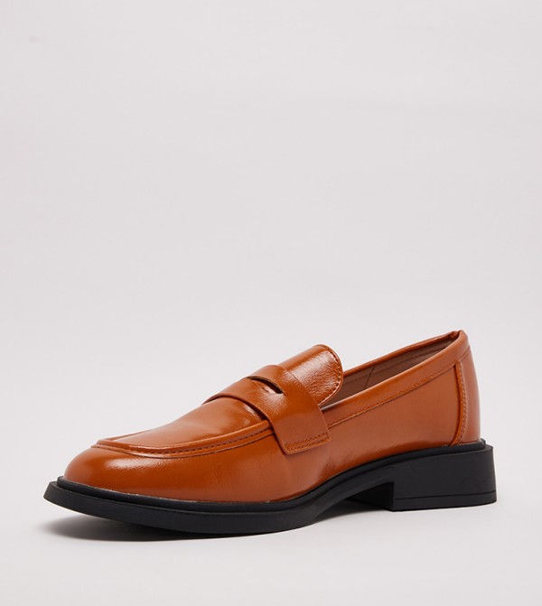 Nine West  Loafers & Mocassins - Tan undefined