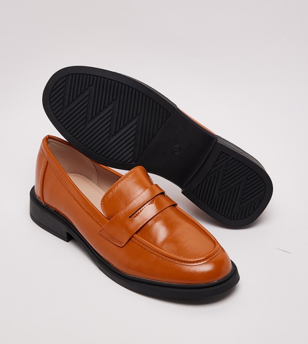 Nine West  Loafers & Mocassins - Tan undefined