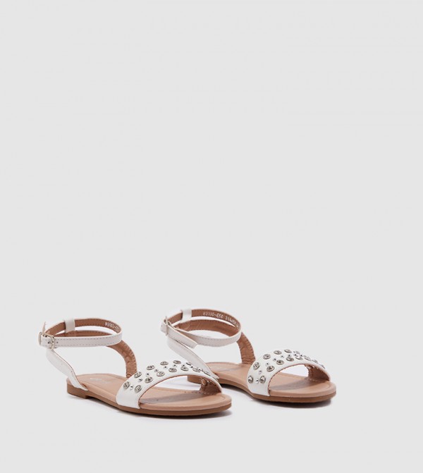 سي سي سي  - أبيض Flat Sandals