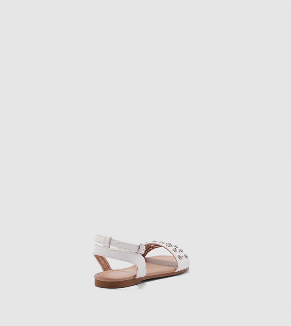 سي سي سي  - أبيض Flat Sandals