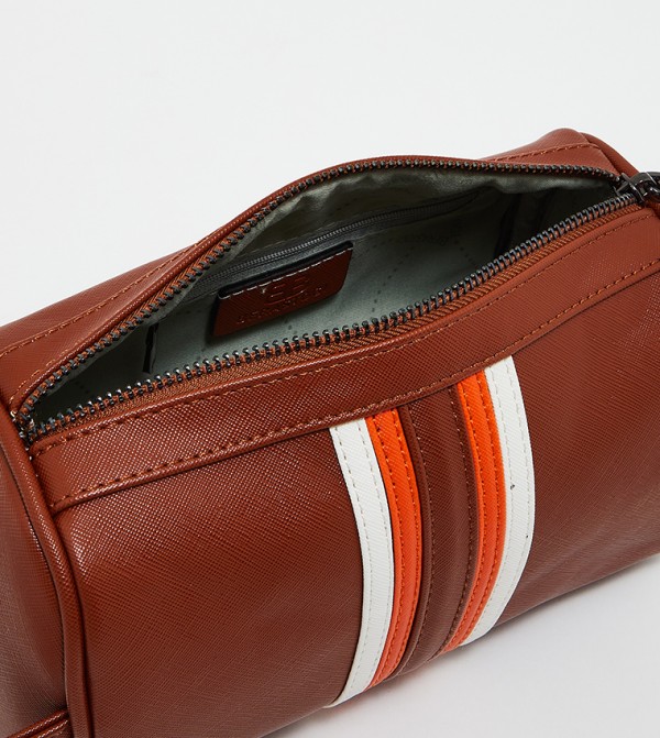 Berastogi @ CCC Berastogi @ CCC - Tan Toiletry bags