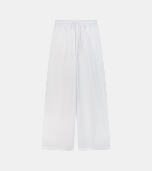 F5  - أبيض بنطال كاجوال