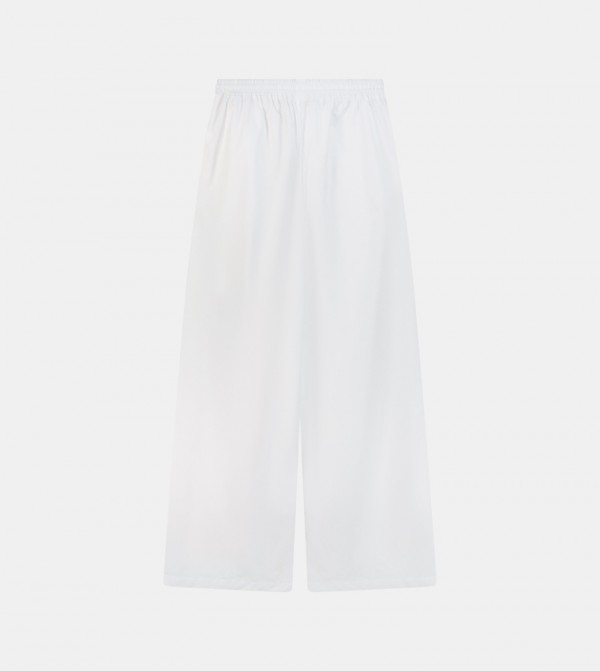 F5  - أبيض بنطال كاجوال