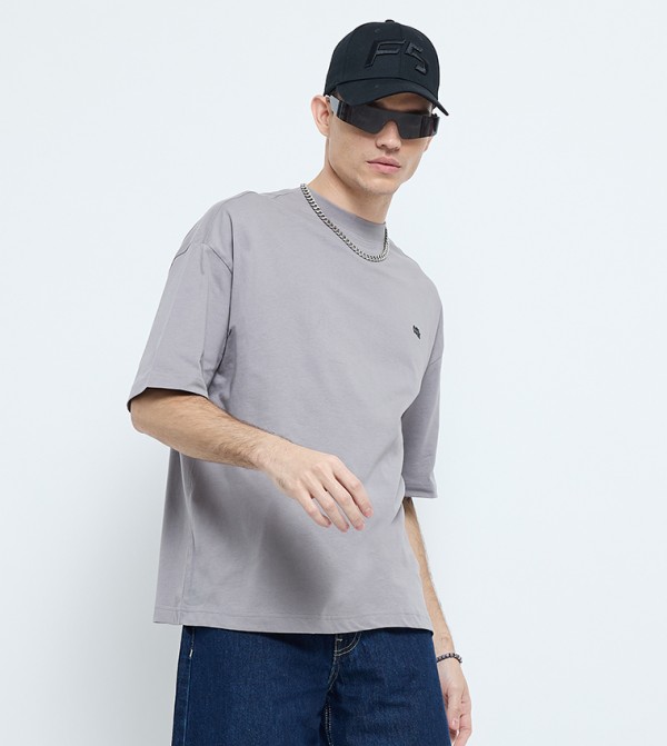F5 F5 - رمادي Round Neck T-Shirts