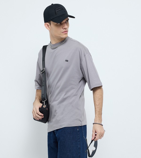 F5 F5 - رمادي Round Neck T-Shirts