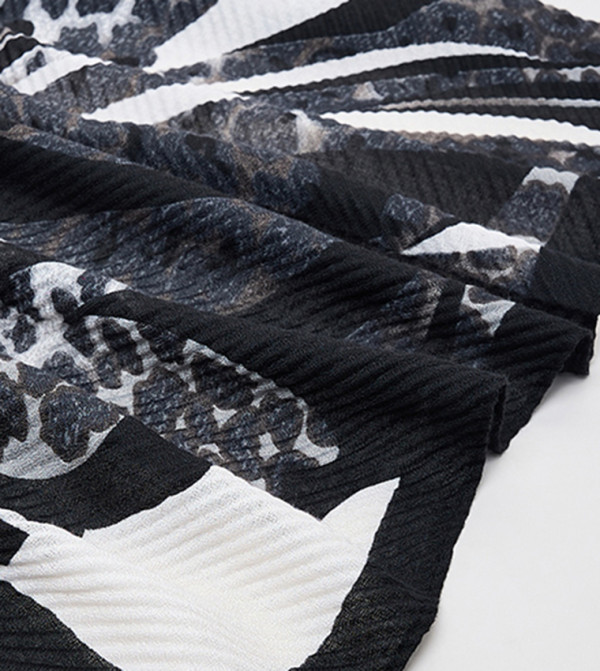R&B  Scarves - Black Woven Scarves