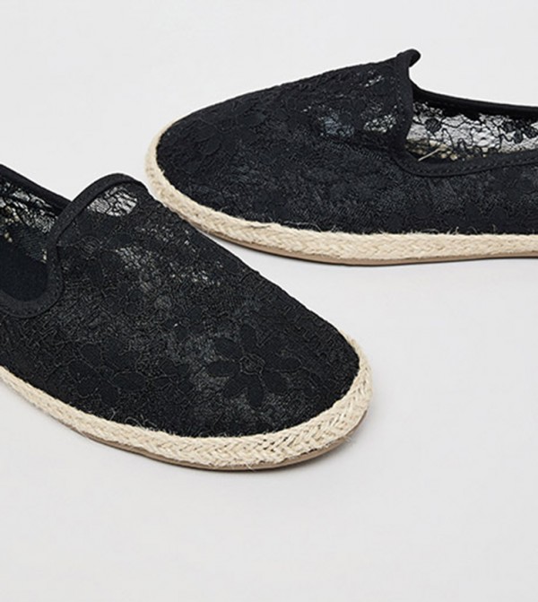 R&B Shoes - Black undefined