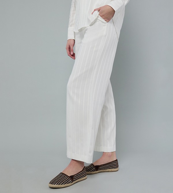 R&B Shoes - Brown undefined