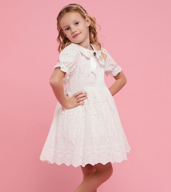 أر آند بي أر آند بي - عاجي  فستان كاجوال 