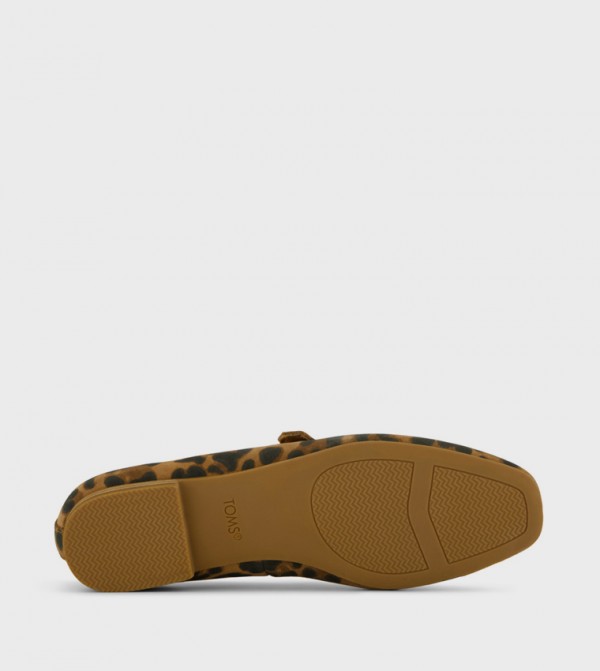 Toms  Flat Shoes - Brown undefined