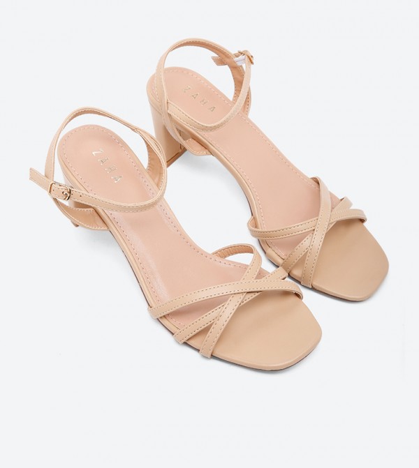 ZAHA @ CCC ZAHA @ CCC - Brown Sandals