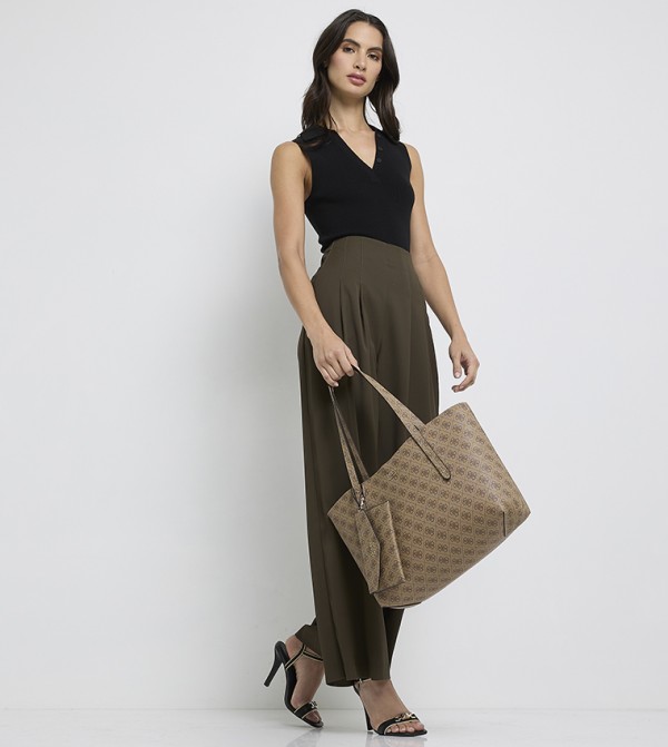 Guess Guess - Brown Tote Bags