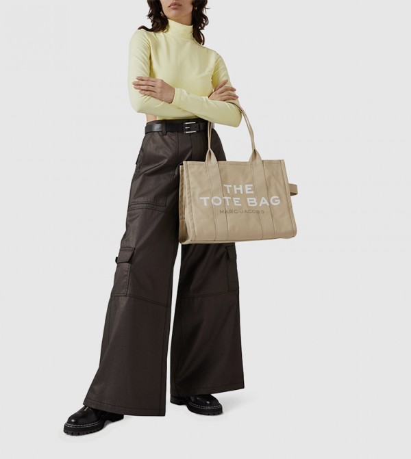 Marc Jacobs Marc Jacobs - Beige Tote Bags