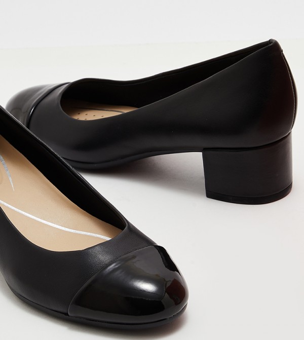 Easy Spirit Easy Spirit - Black Pumps