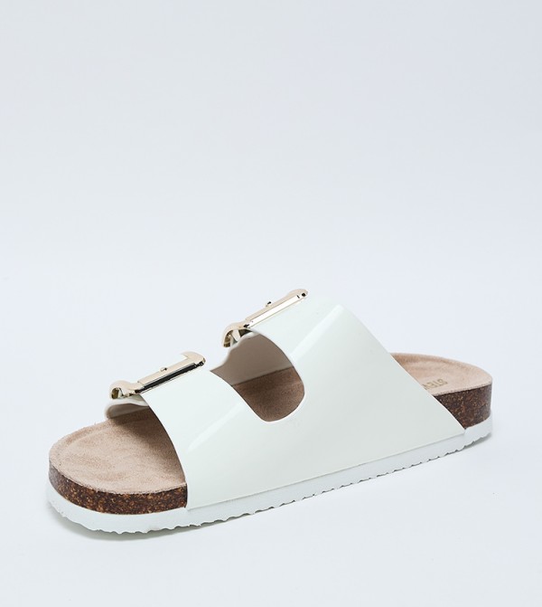 Steve Madden Steve Madden - White Flat Sandals