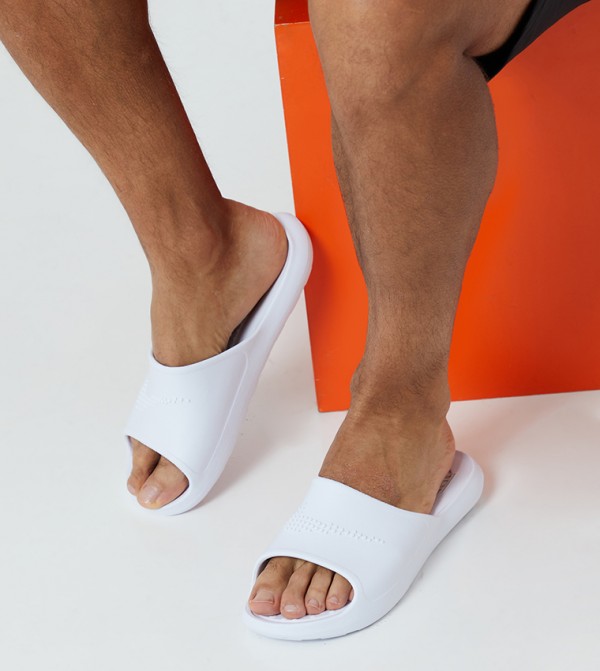 Nike  - White Slides