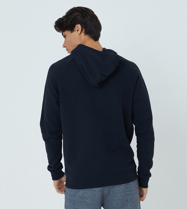 أندر آرمور Athleisure BTU - أسود هوديز وكنزات 