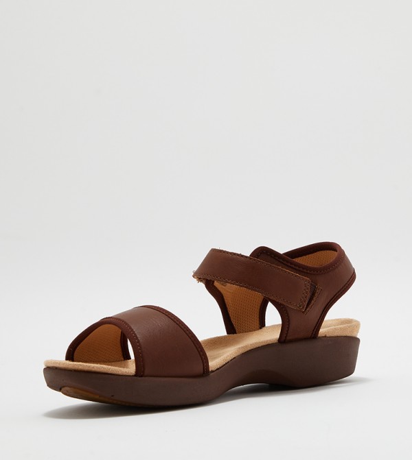 Hush Puppies Hush Puppies - Brown Wedge Sandals