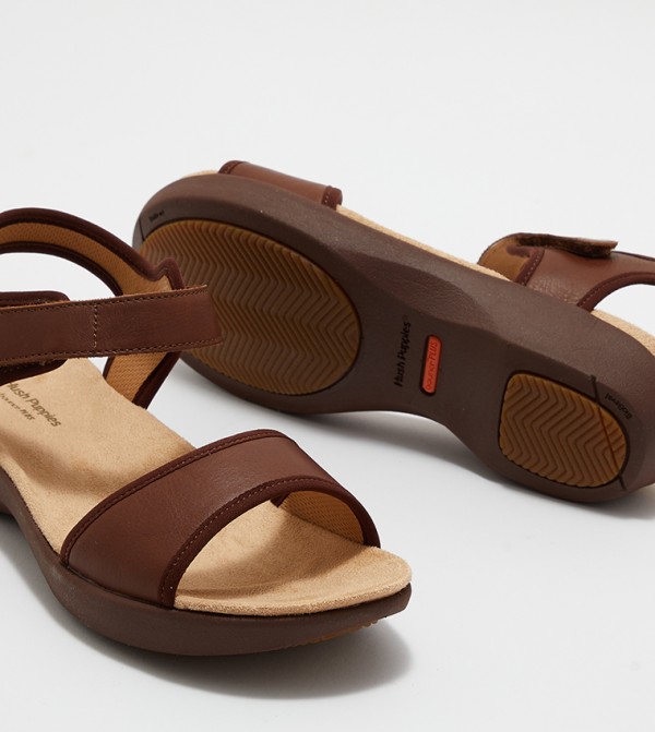 Hush Puppies Hush Puppies - Brown Wedge Sandals