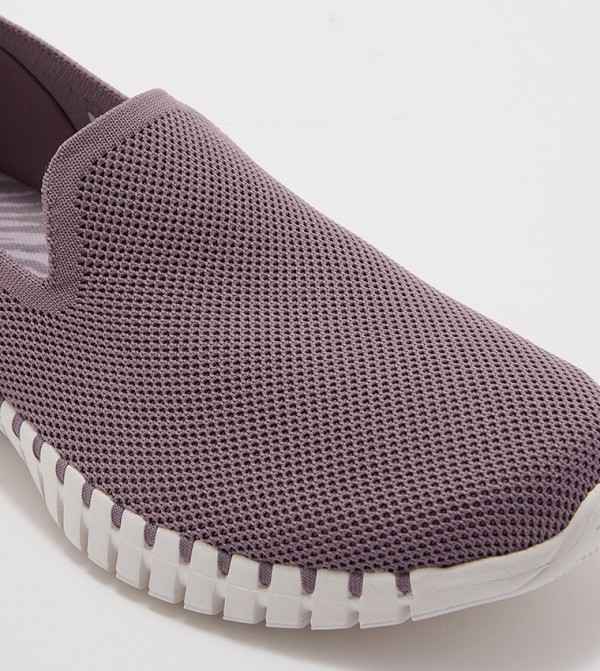 سكيتشرز walking running store - بنفسجي  Outdoor Shoes