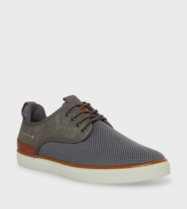Steve Madden  - Grey Low Top