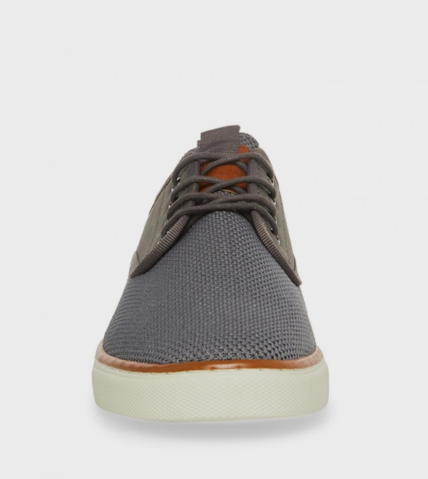 Steve Madden  - Grey Low Top