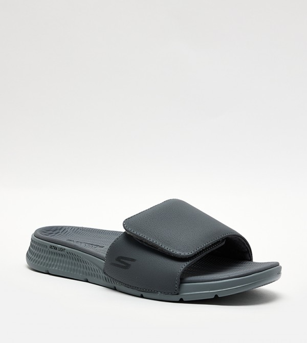 سكيتشرز شباشب - رمادي صندل