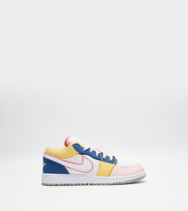 Nike  - Multi Low Top
