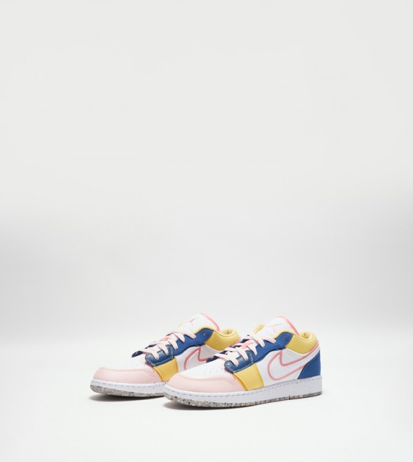 Nike  - Multi Low Top