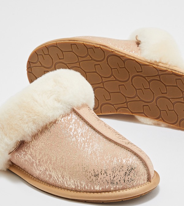 Ugg Ugg - Brown Slides