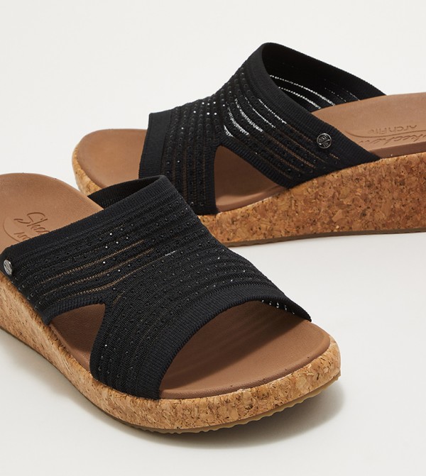 سكيتشرز  - أسود Wedge Sandals