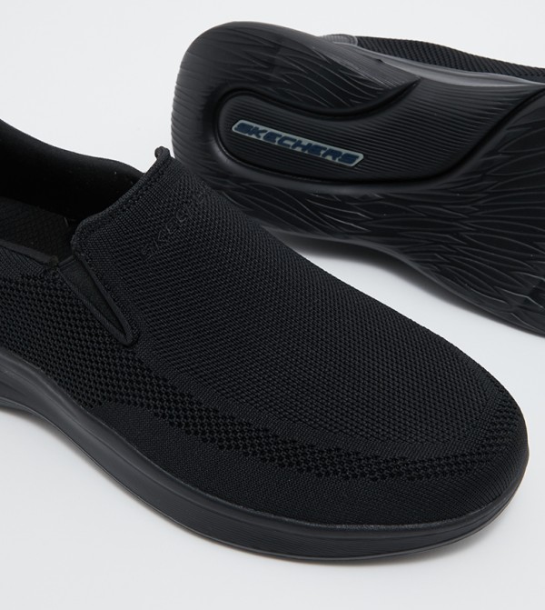 سكيتشرز - أسود Casual Slip on