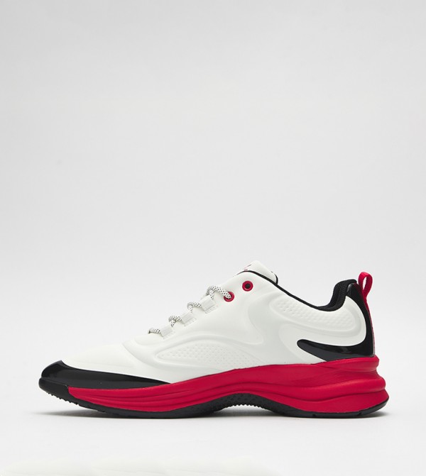 Skechers  - White Low Top