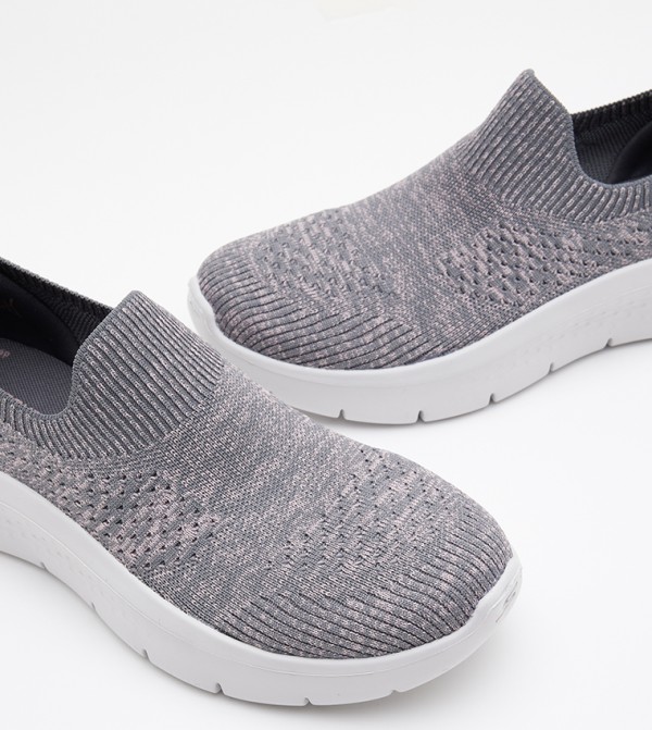 سكيتشرز الرياضة   - رمادي أحذية المشي