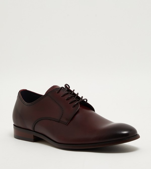 Steve madden best sale maroon shoes