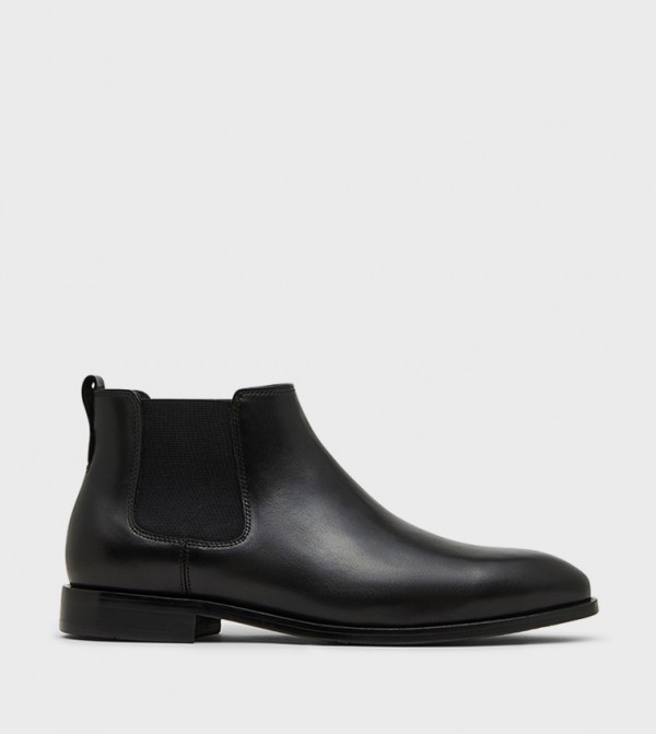 Steve Madden  Boots - Black Chelsea Boots