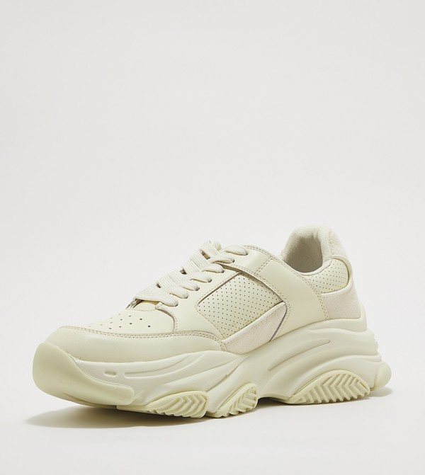 Steve Madden  - Beige Low Top