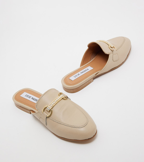 Steve Madden Steve Madden - Nude Casual Slip-ons