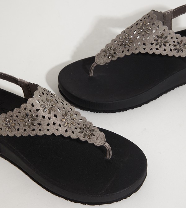 Skechers Skechers - Black Wedge Sandals