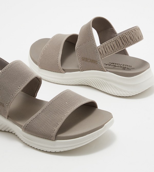 سكيتشرز - رمادي داكن Flat Sandals