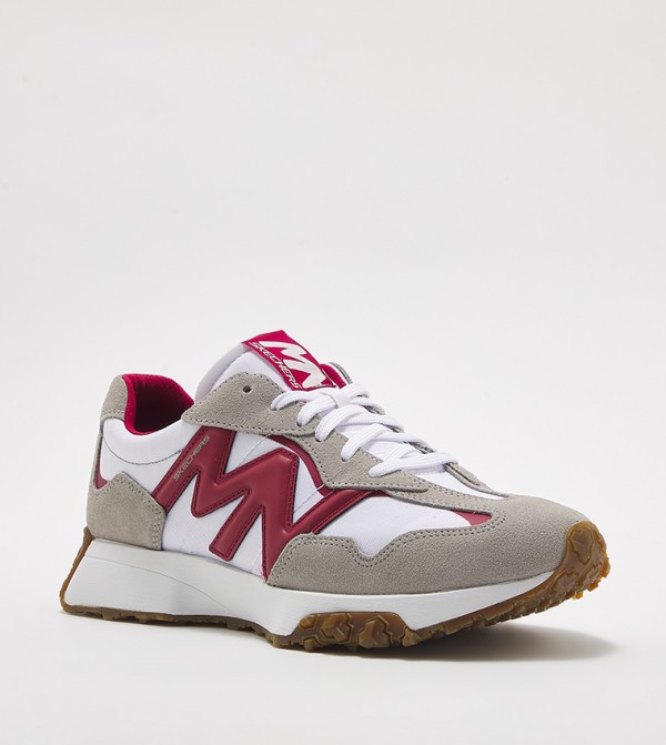 Skechers Sneakers - White Low Top