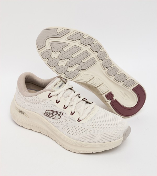 Skechers  - Off White Low Top