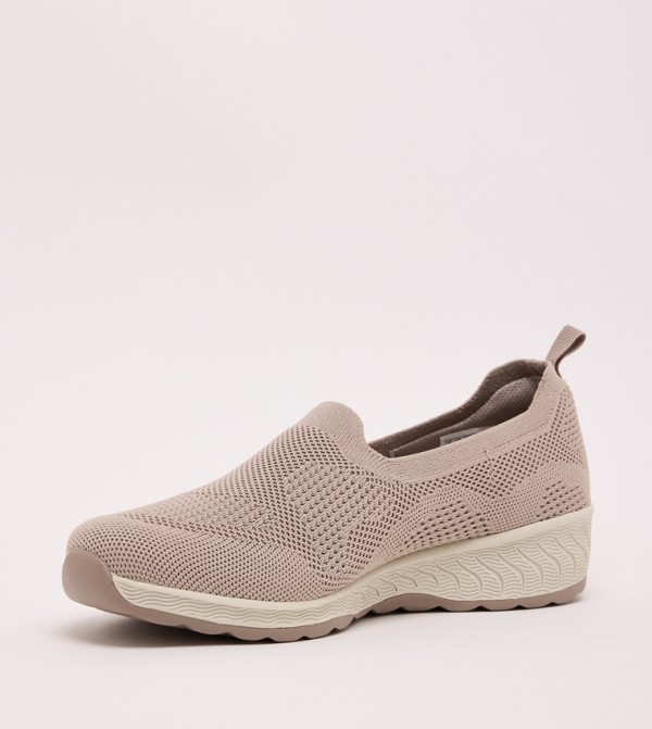 سكيتشرز أحذية - بيج سهل الارتداء