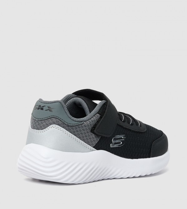 Skechers  Sneakers - Black Low Top